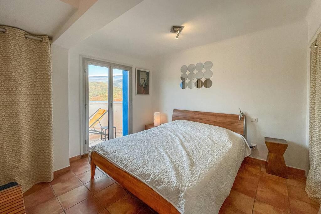 Attique à Banyuls - vue mer et montagne Extérieur photo