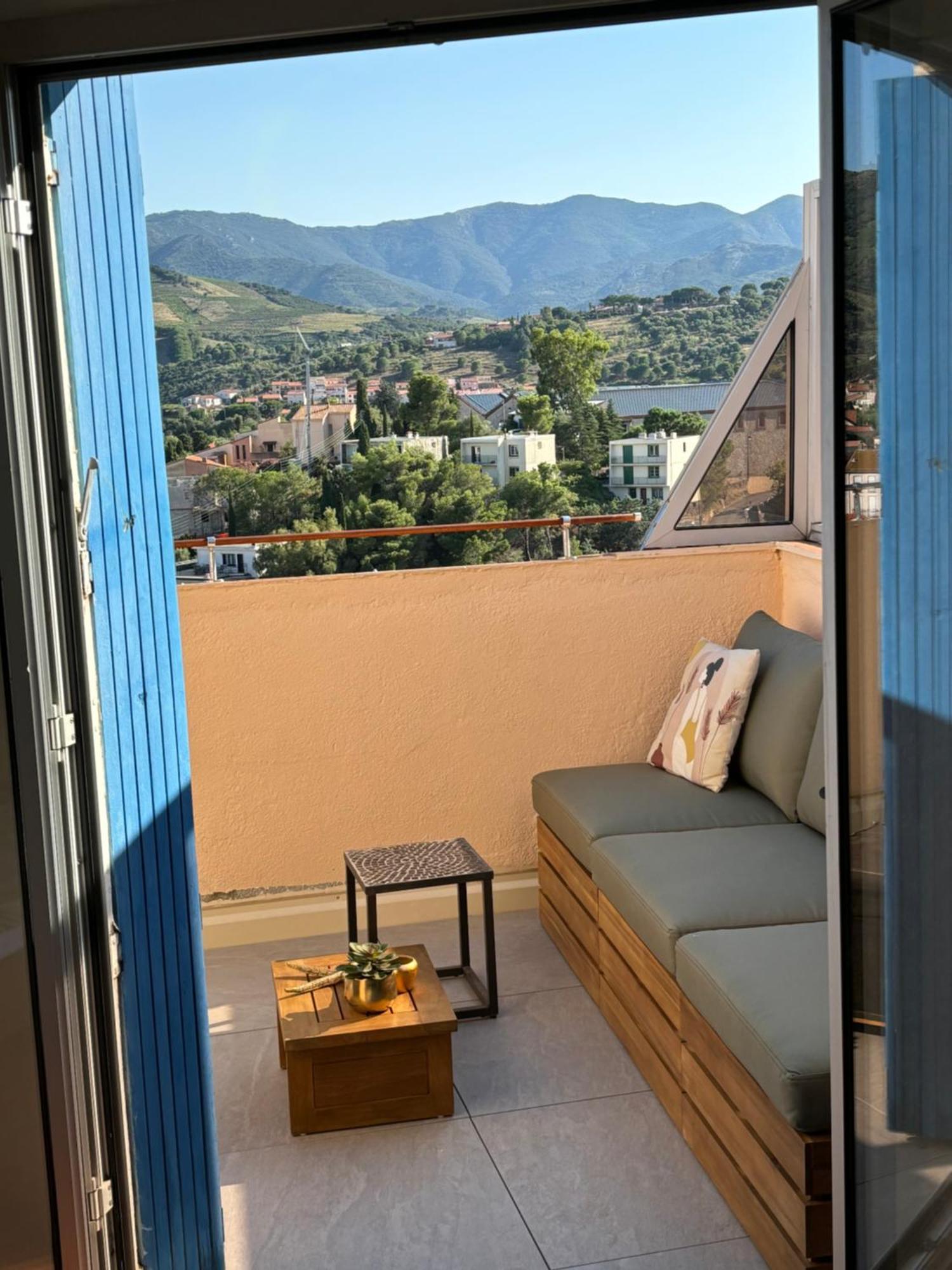 Attique à Banyuls - vue mer et montagne Extérieur photo